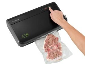 FoodSaver FM2100 Vacuum Sealing System for Food Preservation