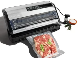 FoodSaver FM5200 Series 2-in-1 Vacuum Sealing System for Food Preservation